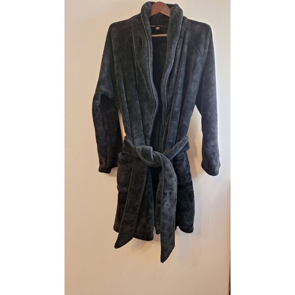 VICTORIA'S SECRET Cozy Short Plush Embossed Logo Bath Robe Pockets Black M/L - Picture 1 of 8